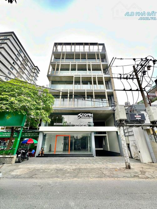 CHO THUÊ BUILDING NGAY PHAN VĂN TRỊ, P1, GÒ VẤP - HẦM 7 TẦNG, DTSD 1550m2