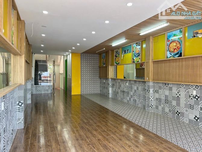 Bán nhà 5 tầng đường (10.5m) Ngô Văn Sở - sát Tôn Đức Thắng - DT 119m2, giá 14,5 tỷ TL