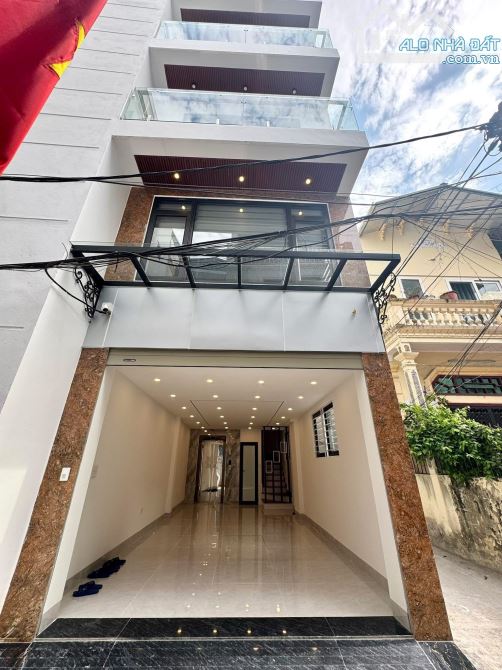 THẠCH BÀN 7 TẦNG THANG MÁY – Ở SƯỚNG NHƯ RESORT – 10,6 TỶ