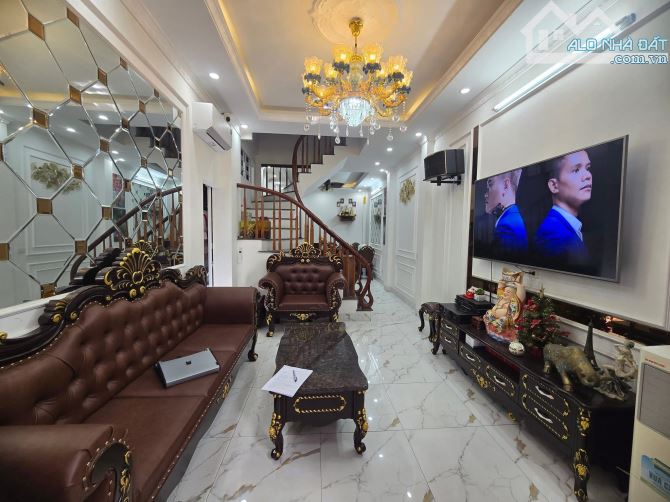 CỔ LINH BÁT KHỐI – 6 NGỦ FULL NỘI THẤT – Ở NHƯ NGHỈ DƯỠNG – 7,5 TỶ