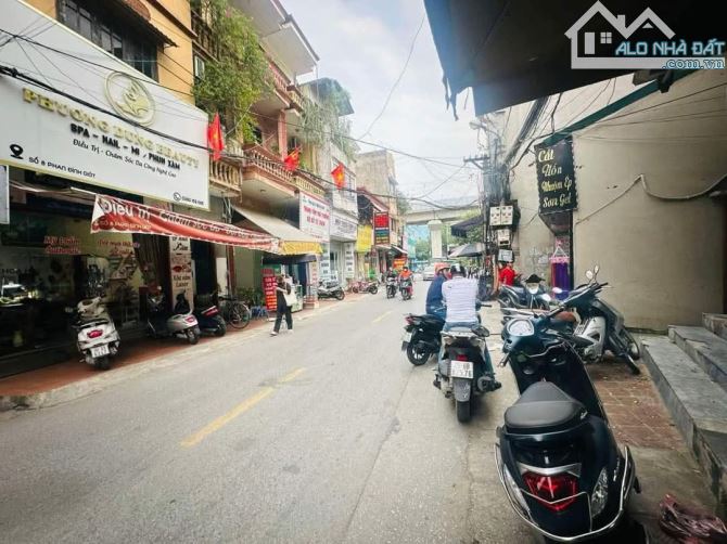 Bán nhà lô góc, mặt phố Quang Trung, Hà Đông 48m2, mặt tiền 4m, giá 12,4 tỷ.