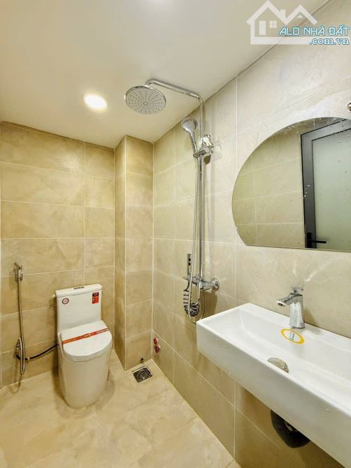 🚨RA GẤP – TRẦN QUANG DIỆU – 4.3x16 – 1 TRỆT 2 LẦU – KINH DOANH SẦM UẤT, NGAY NGÃ 3🚨