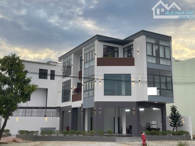 💵 Cho thuê căn góc biệt thự đường số 35 rộng 27m Gói 2 Mỹ Gia, Nha Trang