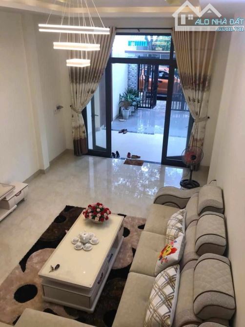 -Nhà mặt tiền  Phước tường 1 - Cẩm Lệ sát tôn đản -3 tầng 3 mê nhà xây ở kiên cố Công năng