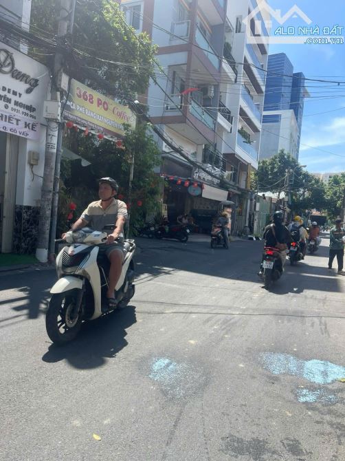 Bán nhà Hẻm 12m,  DT 75m2,cách mặt tiền Quang Trung 30m, Gò Vấp,Giá  10 tỷ thương lượng