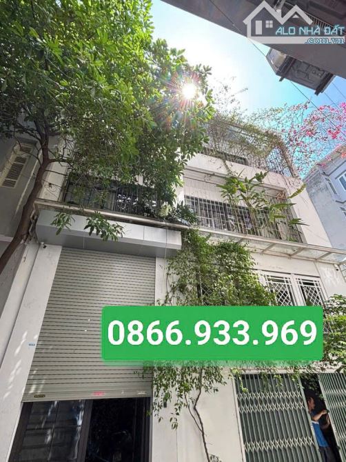 BÁN NHÀ PHÂN LÔ CAO CẤP TÂY HỒ – SÁT HỒ TÂY – KHÔNG GIAN SỐNG ĐẲNG CẤP – NỘI THẤT TIỀN TỶ