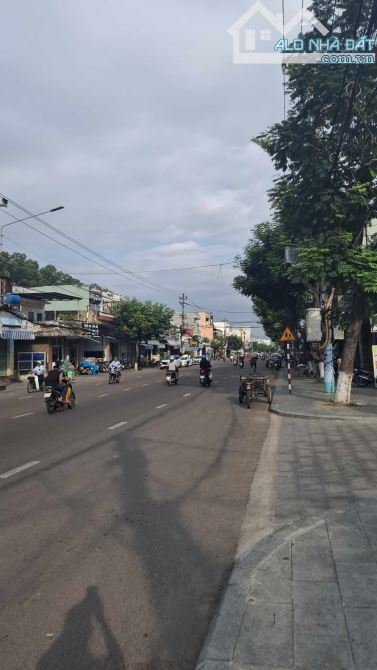 @ Rất Hiếm @ BÁN ĐẤT NHANH MẶT TIỀN ĐƯỜNG TRẦN HƯNG ĐẠO  DT 251m2 ngang 7.5m