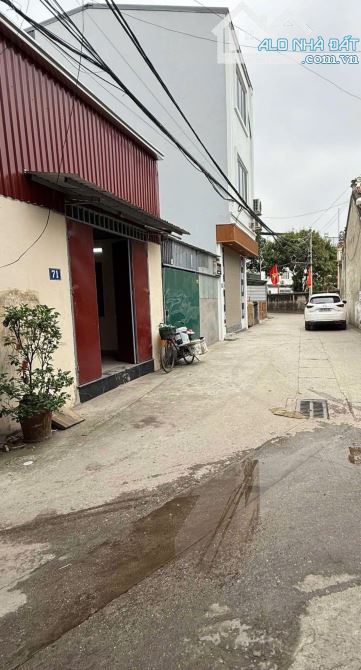 Yên Kiện, Ngõ Hồi, Thanh Trì. DT: 42m, MT:4.93m, giá: 5.35 tỷ, đường thông oto, kinh doanh