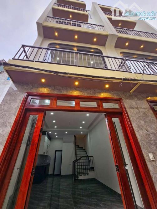 BÁN NHÀ PHỐ THẠCH BÀN LONG BIÊN NHỈNH 5 TỶ 35M, 5 TẦNG , MT 5M, Ô TÔ, KINH DOANH.