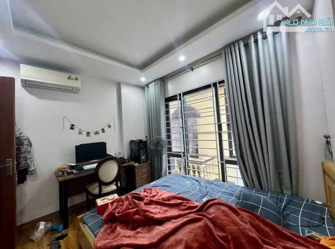 Bán nhà Yên Hòa, lô góc, ô tô đỗ sát, dân xây chắc nịch, tiện ích ngập tràn