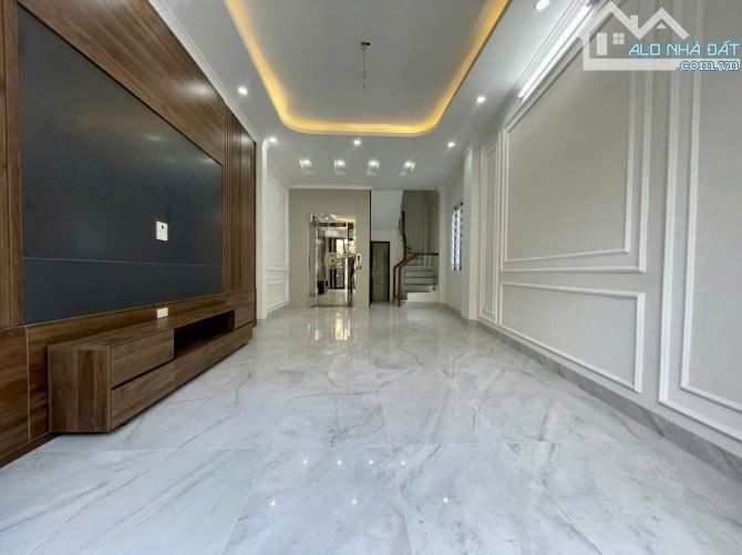 Bán nhà phố Kim Quan, Việt Hưng. 40m2, 6 tầng thang máy, Ở ngay