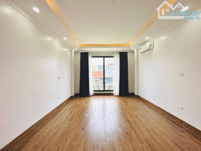 NGÕ 68 CẦU GIẤY , THANG MÁY DT 38m2 6 tầng mặt tiền 4m Giá 12.2 tỷ