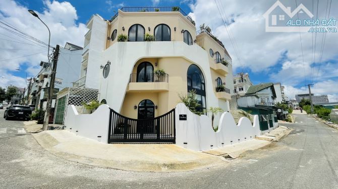 Cần bán Villa/ Biệt Thự 223 m, đường xe tải , đường Nguyễn Hữu Cảnh, P.08, Đà Lạt.