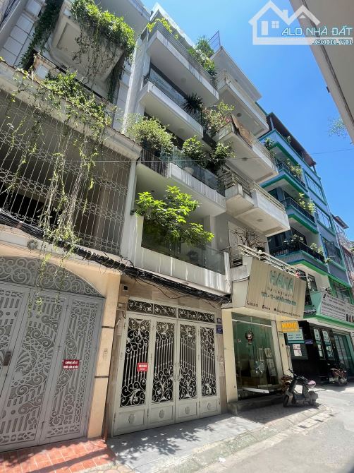 Bán nhà Ngõ 49 Huỳnh Thúc Kháng, Đống Đa, phân lô, ôtô tránh, m.tiền 5.55, 66m chỉ 27.9 tỷ
