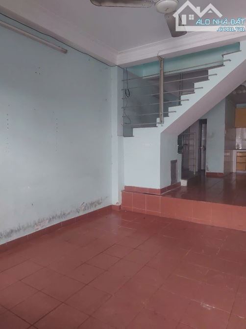 NHÀ LÔ GÓC KHÔNG LỘ GIỚI – 2 TẦNG – 45M² – HOÀN CÔNG ĐẦY ĐỦ – GIÁ CHỈ 5.5 TỶ