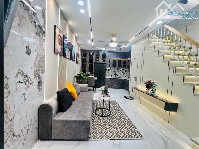 💰 Giá: 4.69 Tỷ – Nhà đẹp Nguyễn Thái Sơn, P7 Gò Vấp