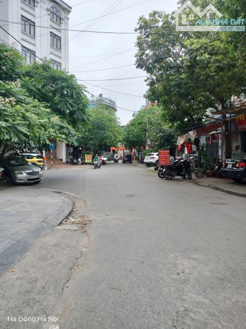 BÁN SIÊU PHẨM CCMN, TẠI VĂN QUÁN HÀ ĐÔNG, 2 MẶT NGÕ Ô TÔ ĐỖ CỬA