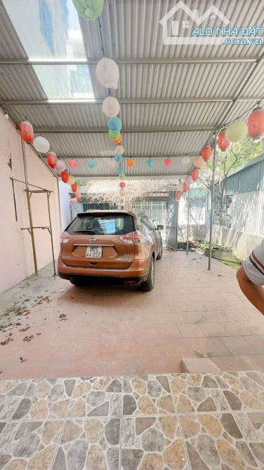 Mảnh đất đẹp rộng 103m ở Kẻ Tạnh Giang Biên giá tốt 10 tỷ 9 mặt tiền: 5m ngõ oto vào