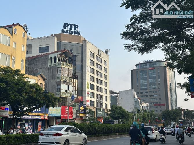 💥💥💥HỒNG TIẾN, NGUYỄN VĂN CỪ CÁCH 1 NHÀ RA PHỐ - ĐẦU TƯ - DT 47 M2  NHỈNH 11 TỶ