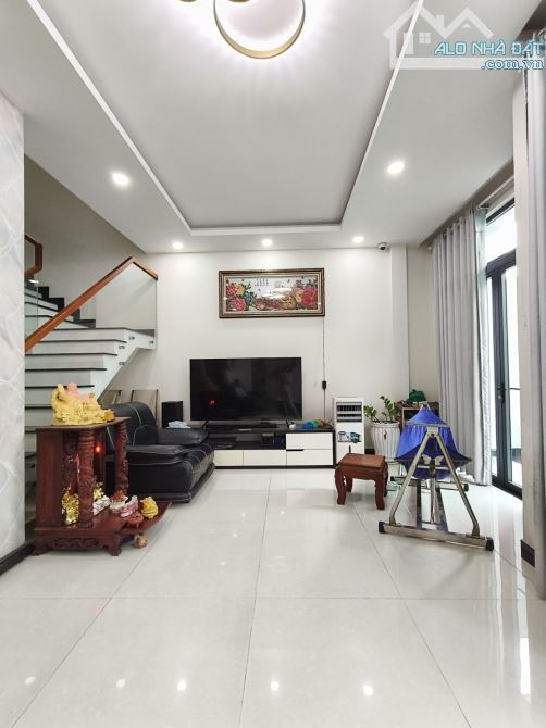 🔥 CHỦ GẤP BÁN – HẠ CHÀO 300 TRIỆU – GIÁ MỚI CHỈ CÒN 8 TỶ - NGAN KHỦNG 8M - 155M2 🔥