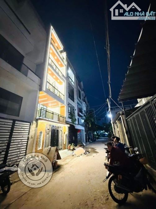 4.5❌9m, BÁN NHÀ 6 TẦNG, HẺM 6 M THÔNG, LÊ ĐỨC THỌ, GÒ VẤP, 5.36 TỶ