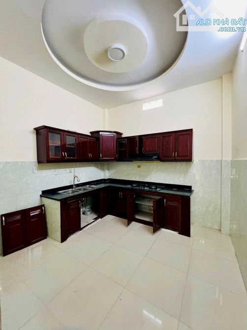 💐💐 5.6 Tỷ Nhà nở hậu - HXH - 4PN - 4WC 💥