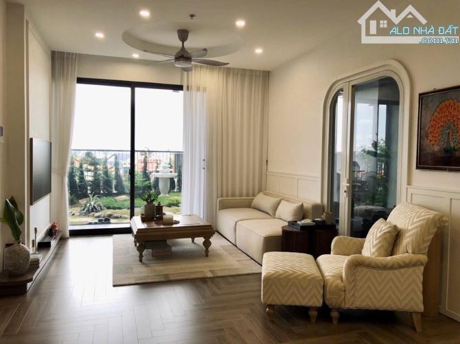 CHỊ GÁI EM NHỜ BÁN CĂN HỘ SÂN VƯỜN TOÀ SKY OASIS KĐT ECOPARK - DIỆN TÍCH 188M - SỔ ĐỎ CC