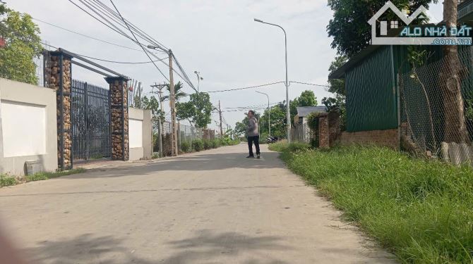 BÁN ĐẤT LƯƠNG TÀI, BẮC NINH. 90M2 * MT 5M * 2,65 TỶ. Ô TÔ TRÁNH, FULL THỔ CƯ.