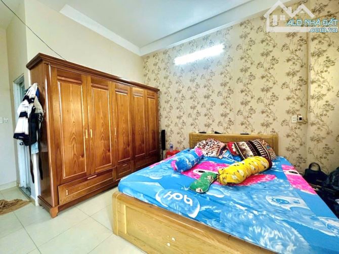 BÁN NHÀ ĐẸP CẠNH LÊ VĂN QUỚ.I - NGÃ TƯ 4 XÃ - HẺM ÔTÔ - ( 4X16M )
