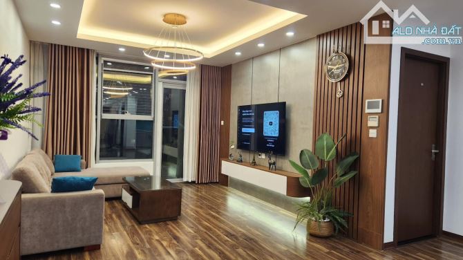 Bán nhà đẹp, full nội thất phố Nguyễn An Ninh-ô tô đỗ gần nhà, 2 thoáng gần phố chỉ 5,8 tỷ
