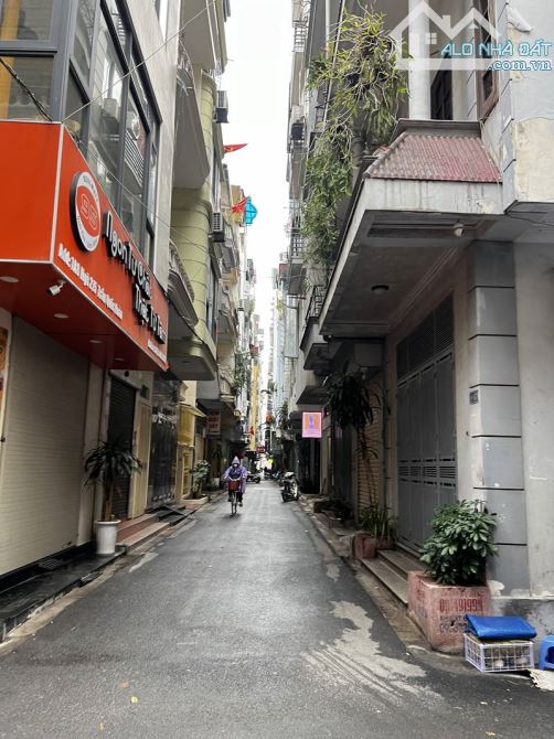 Một