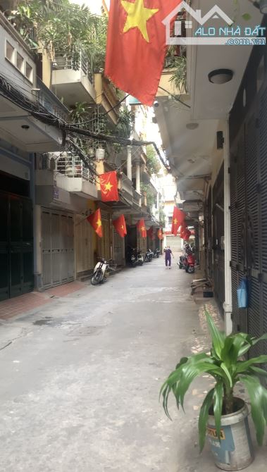 Bán nhà Thái Hà, khu phân lô, ô tô tránh, dừng đỗ ngày đêm, 60m2 chào 15 tỷ 5