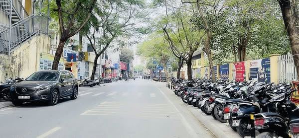 Bán nhà mặt phố Hoàng Như Tiếp, Bồ Đề, vỉa hè, ô tô tránh, kinh doanh, 100 m2, giá 27 tỷ