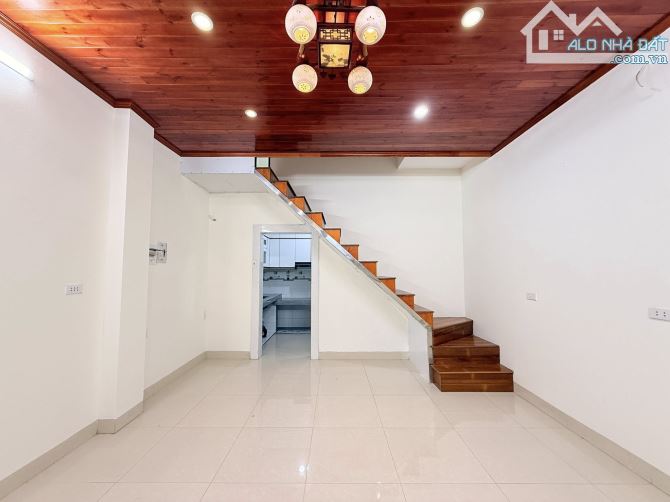 DUY NHẤT DƯỚI 5 TỶ - NHÀ TỨ HIỆP 35M2 - NGÕ 3 GÁC NÔNG - NGAY SÁT MẶT ĐƯỜNG NGỌC HỒI