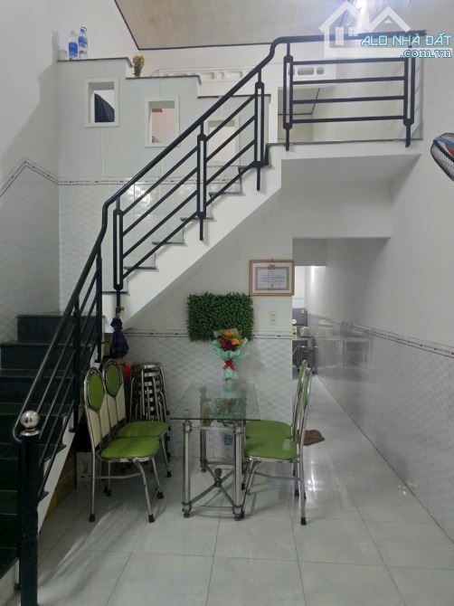 Bán nhà Ghềnh Ráng, Quy Nhơn. Cách biển 100m