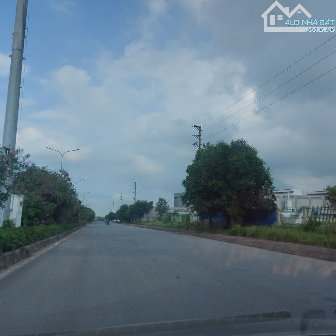 Bán đất dt 75 x 160 = 1,2ha kcn Đồng văn thời hạn 2056 giá 95$ .