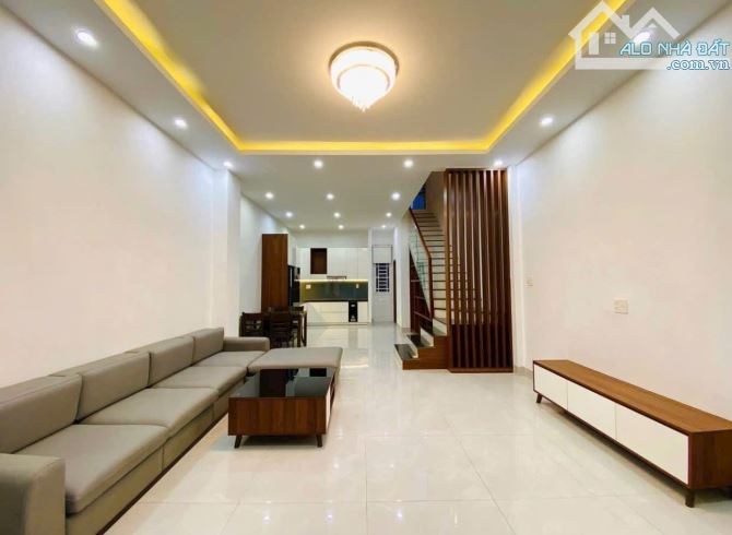 Bán nhà 3 tầng đúc đường HÒA MINH 7 - Hướng đông nam - Giá 5ty5 tl
