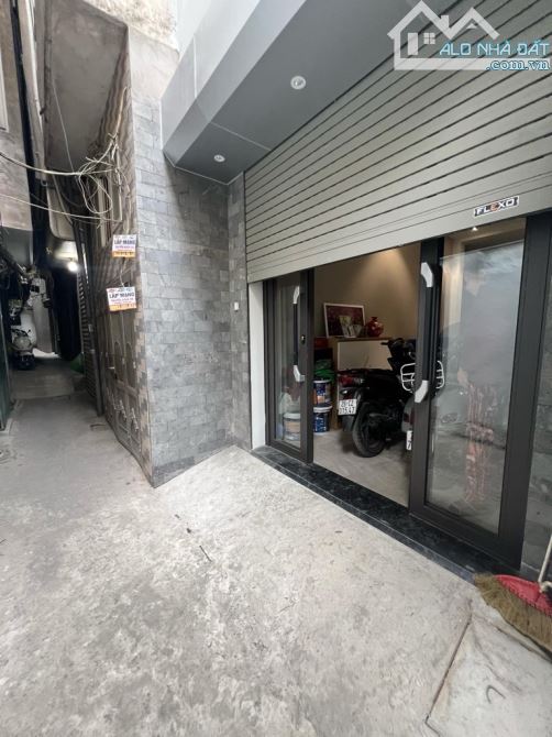 7,6 tỷ Chợ Khâm Thiên nhà mới đập hộp ngõ thông tứ lung tung
