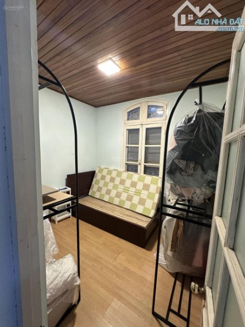 Nhà nguyên căn góc 4pn, 50m2, full đồ, có giảm mạnh cho người thuê lâu ở lâu dài