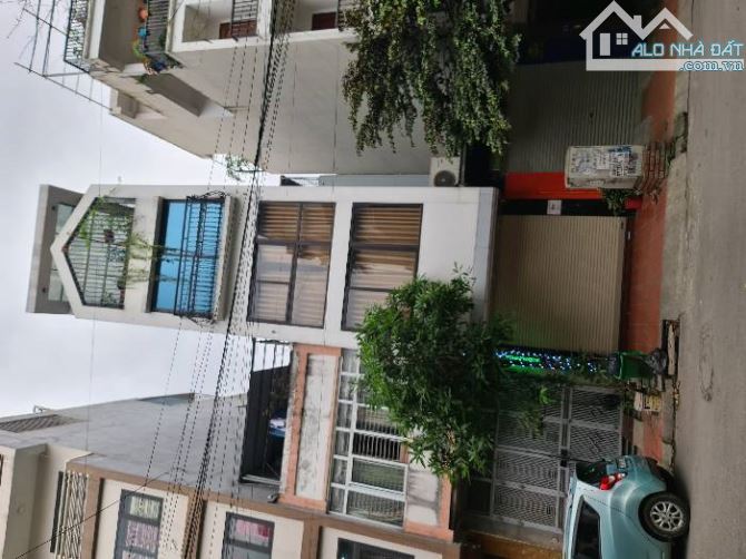 CHÍNH CHỦ GỬI ACE BÁN   DỊCH VỤ  La Khê  gần chợ gần SIÊU THỊ ĐỨC THÀNH _ CHỢ LA KHÊ