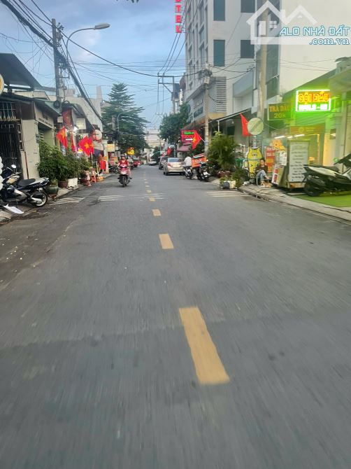 Khách Sạn 7 tầng THANG MÁY Mặt tiền Đường HIỆP THÀNH 45, pHT, Q12, dt 255m2 (10mx26m).34Tỷ - 10