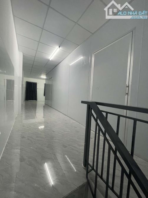 Cho thuê nhà 1 lầu mới xây kế đại học FPT tiện văn phòng - 10