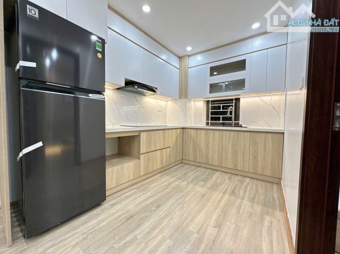 CHUNG CƯ CÓ SỔ 80 M , 3 NGỦ GIÁ 4.6 TỶ - 10