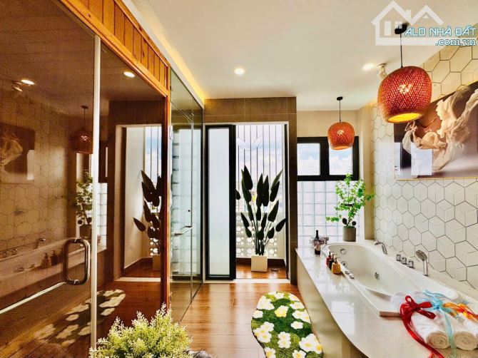 9,9ty tl, siêu phẩm thang máy ful nội thất xe hơi ngủ trong nhà.PHẠM VĂN CHIÊU phường 9 - 11