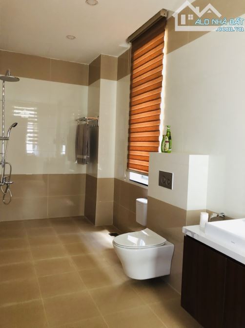 VILLA 2 MẶT TIỀN KHU BIỆT THỰ CAO CẤP Ở MĂNGLIN PHƯỜNG 7, 210M2 4PN 5WC GIÁ 13.5 TỶ TL - 11