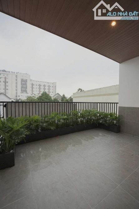 BÁN NHÀ 2 LẦU HIỆN ĐẠI HƯỚNG ĐÔNG NAM KDC HỒNG LOAN GIÁ CHỈ 5.9 TỶ! - 11