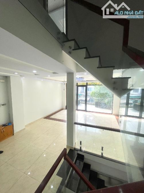 MẶT TIỀN ĐƯỜNG KINH DOANH SẦM UẤT KHU TÊN LỬA  CÓ VỈA HÈ  6 x 16 NGAY AEON MALL - 11