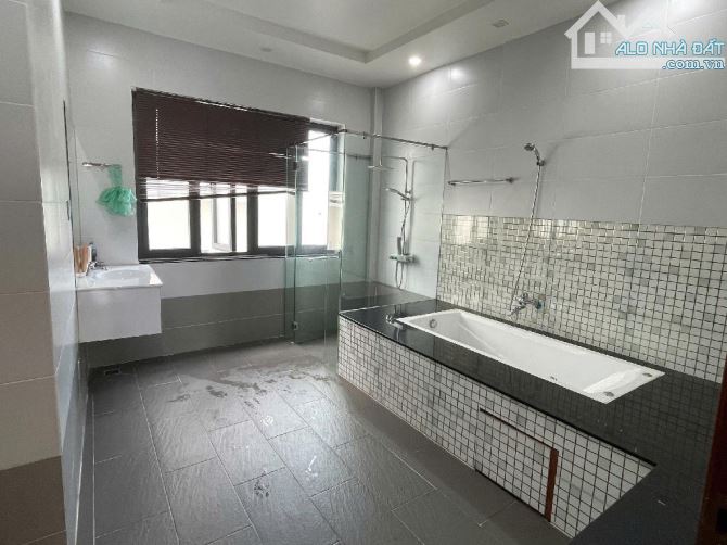 MẶT TIỀN ĐƯỜNG 12M - KINH DOANH ĐA NGHÀN - NGAY KHU VIP TÊN LỬA VIEW CÔNG VIÊN THOÁNG MÁT - 11