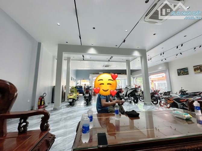 HÀNG ĐỘC LẠ MTKD Quang Trung view GÓC ngang 11m 330m2 KD tuyệt đỉnh làm showroom chỉ 45.9 - 11