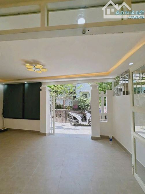 Nhà đẹp 70m2 kiệt Phan Đình Phùng - Nguyễn Khuyến cách MT 30m - 1